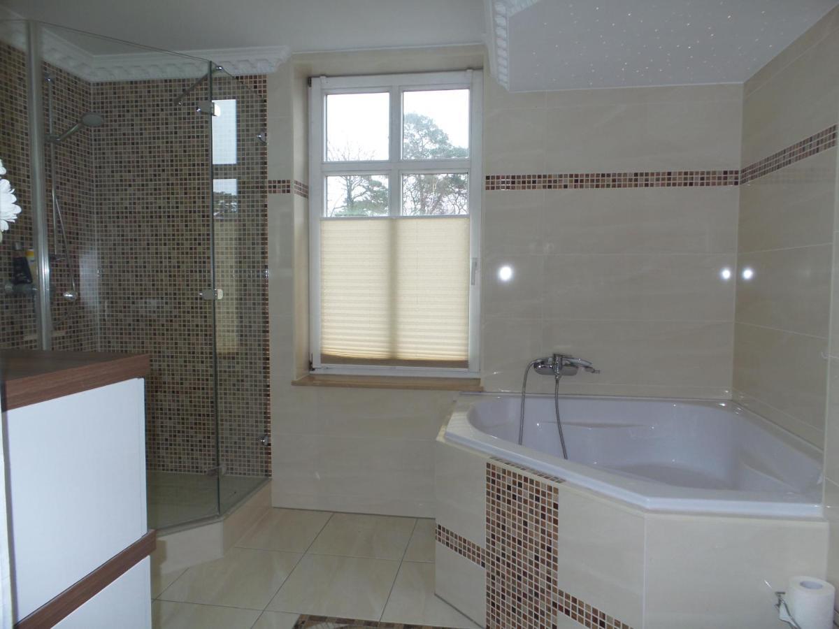 Strandnahe Fewo Mit 3 Schlafzimmern Und Balkon, Villa Vergissmeinnicht 02, Остзебад Бинц Экстерьер фото